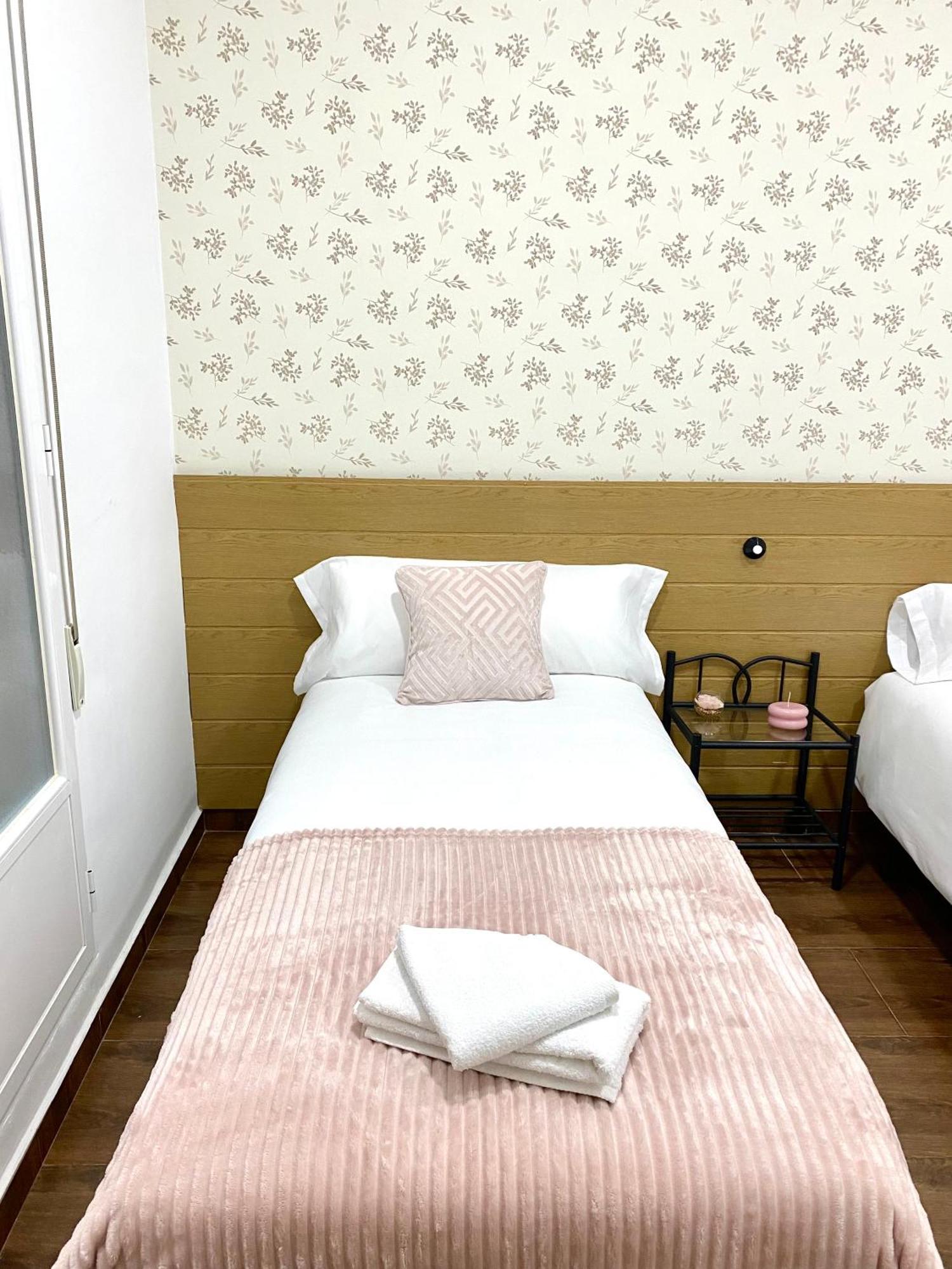 Apartamentos Fuencarral II Μαδρίτη Δωμάτιο φωτογραφία